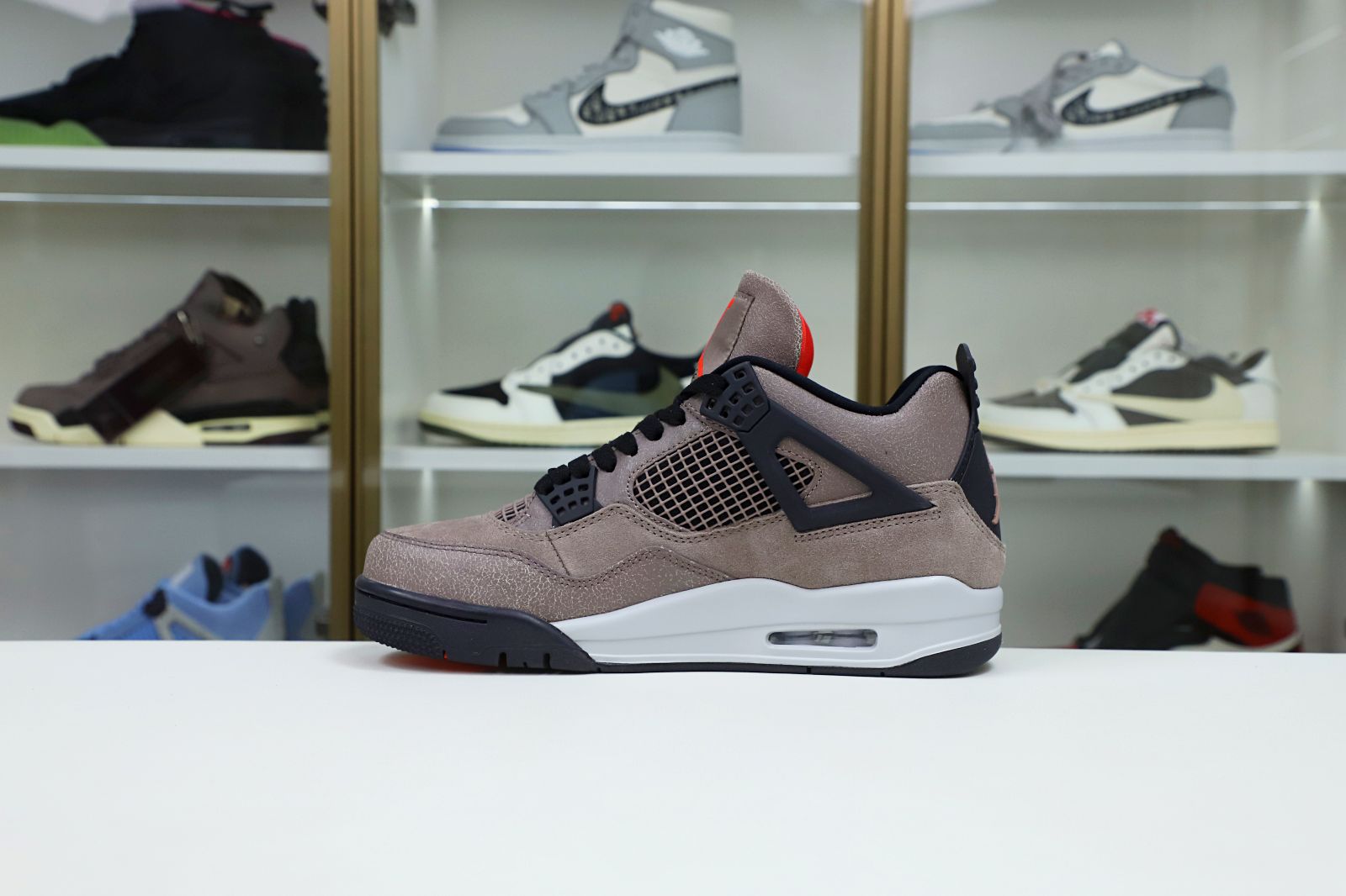 AIR JORDAN 4 RETRO TAUPE HAZE