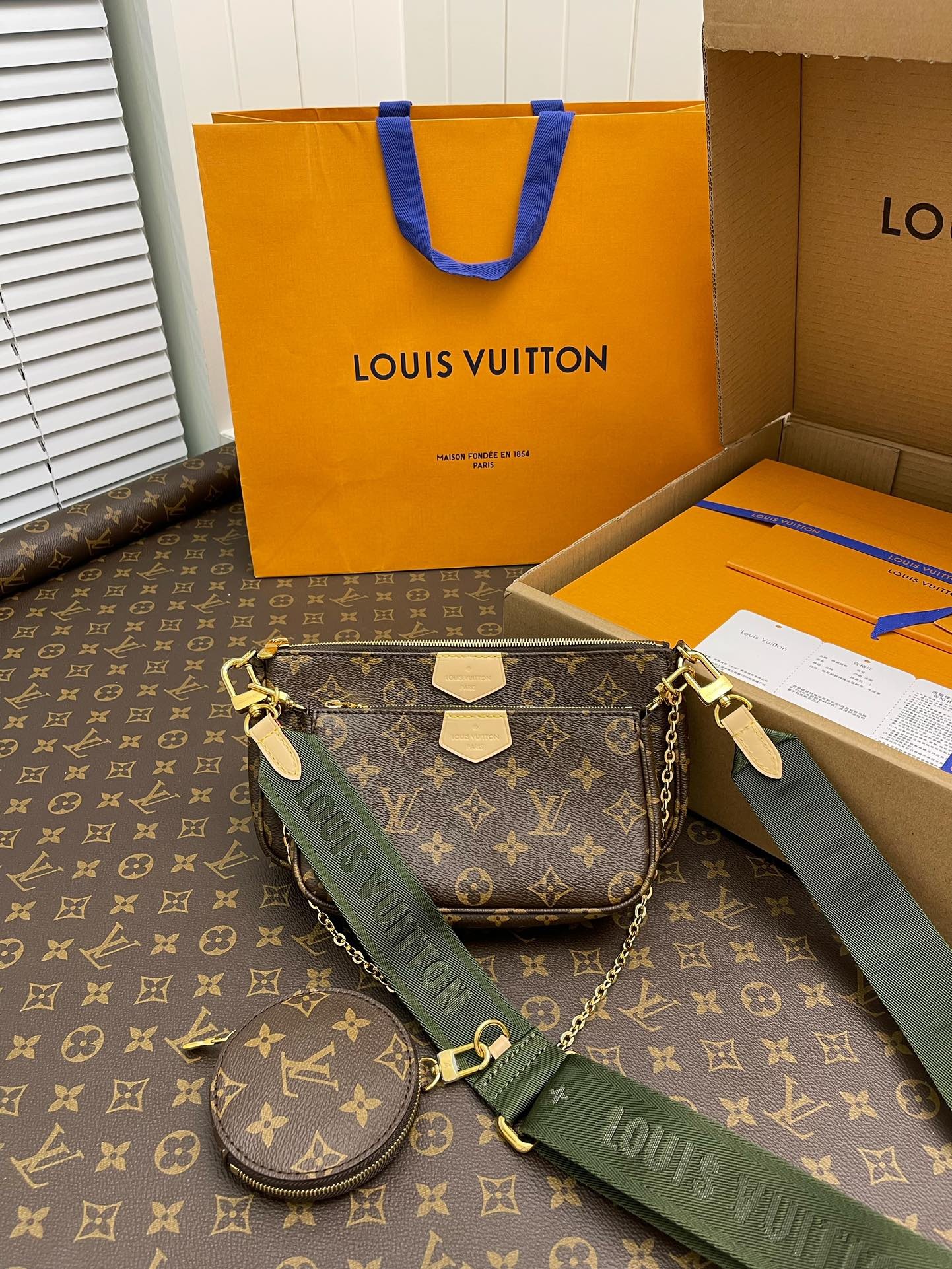 MULTI POCHETTE ACCESSORIES M44813