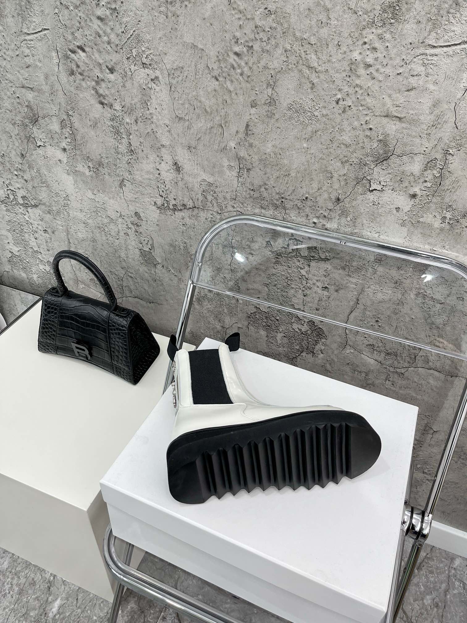 Toga Pulla | 𝟐𝟎𝟐𝟏/𝐒𝐒 𝐧𝐞𝐰 Toga Pulla2021/FW hot trend Chelsea mid-calf boots toga dark mid-calf boots