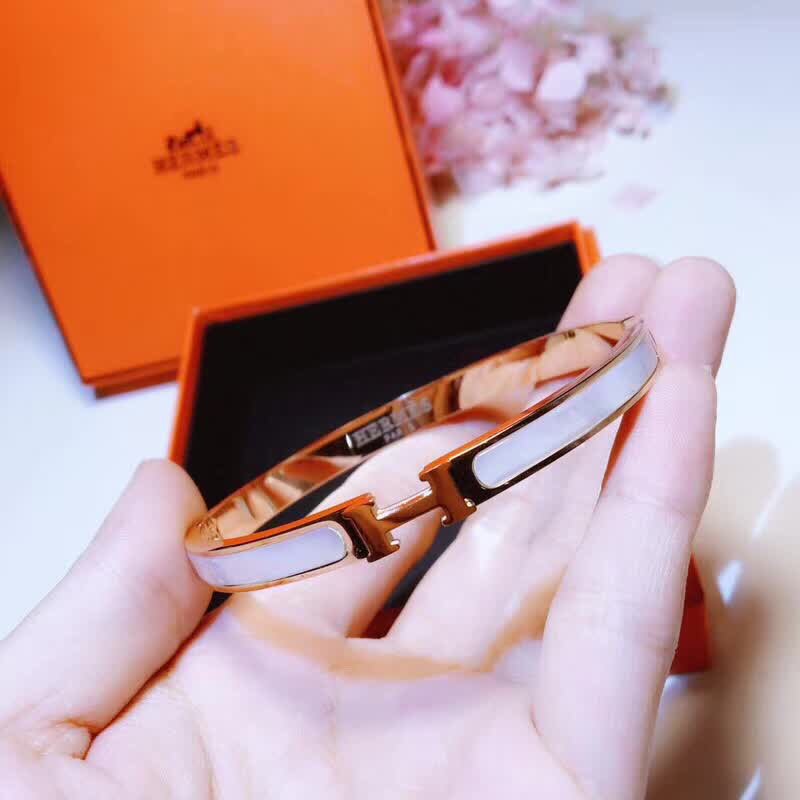 Hermes bracelet