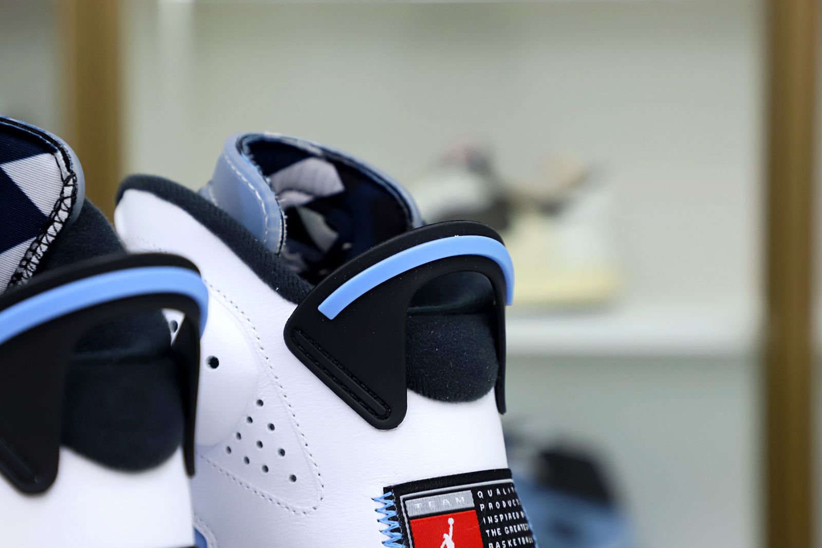 AIR JORDAN 6 RETRO UNC HOME