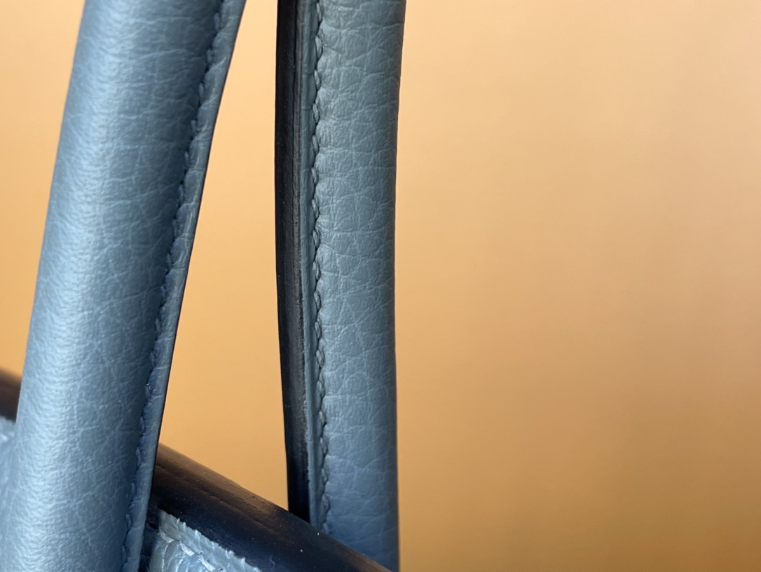 Birkin 25/30 Almond Green togo Skin