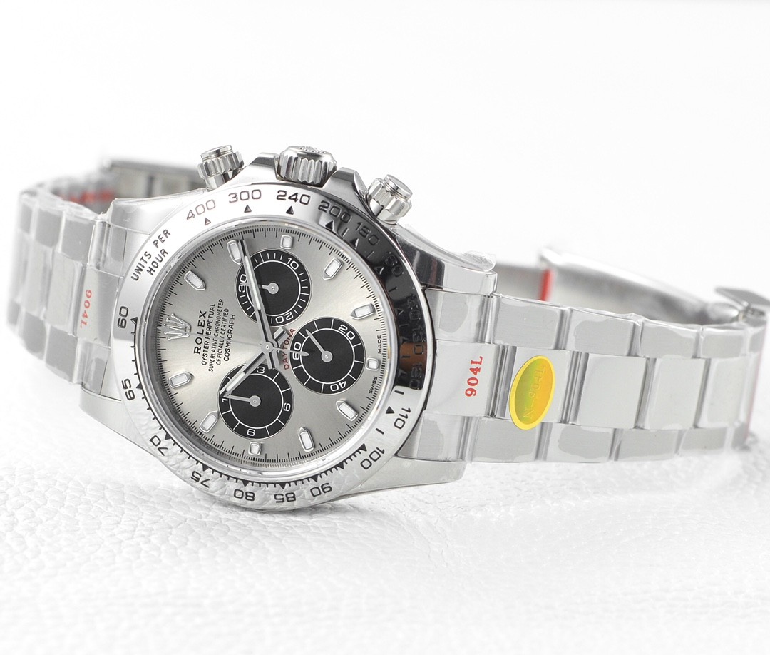 Rolex Trithong had his own Cal.4130
