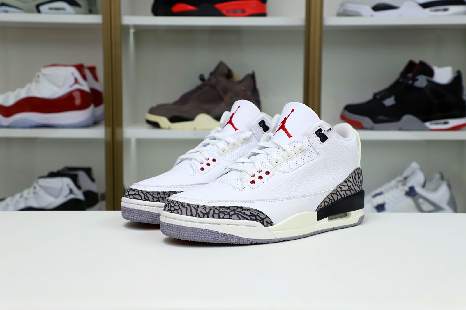 AIR JORDAN 3 WHITE CEMENT REIMAGINED