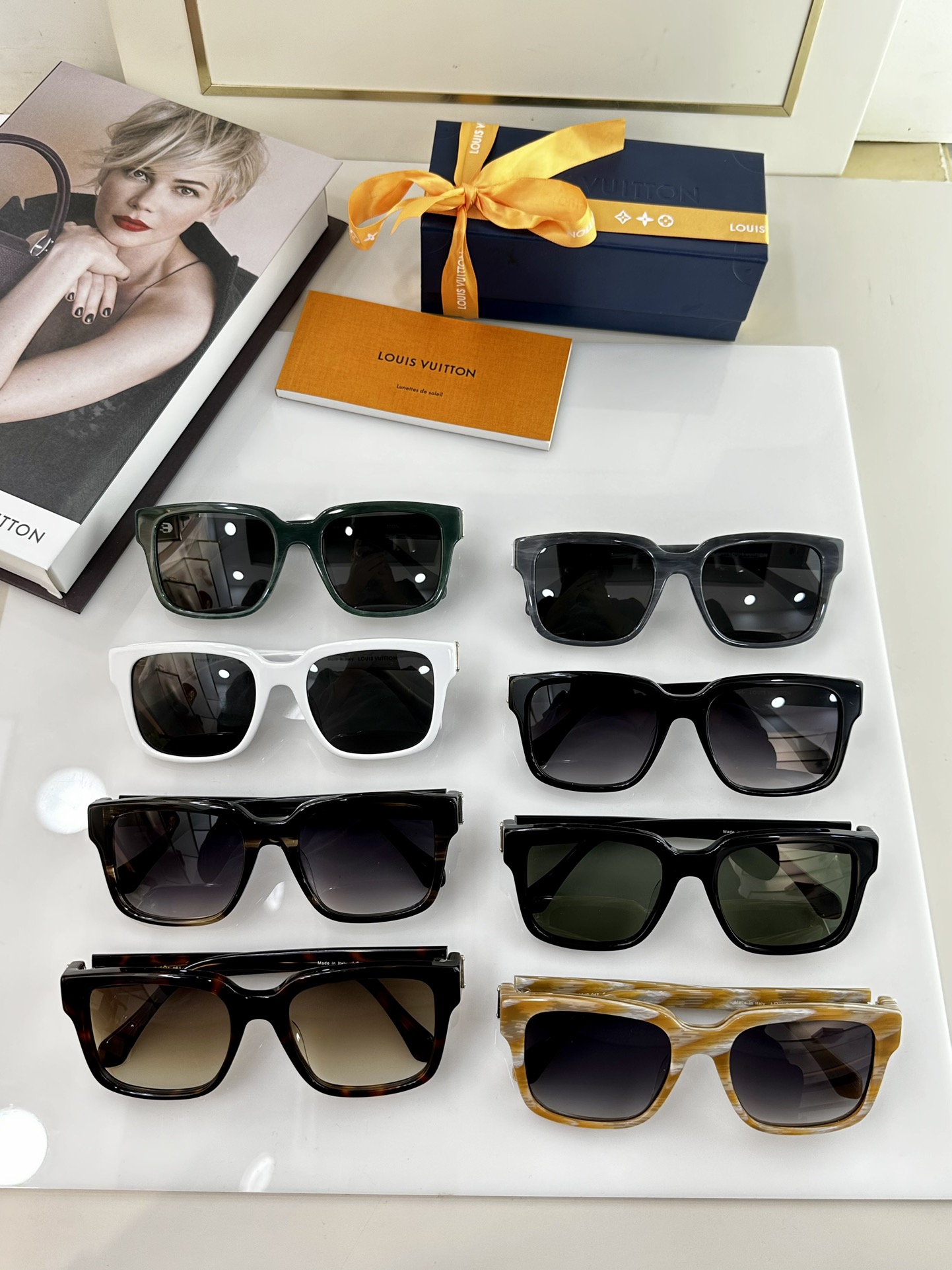 LOUIS VUITTON Glide Sunglasses