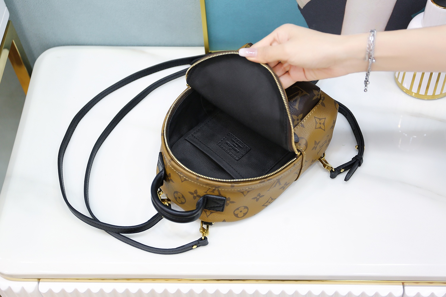 Louis Vuitton 𝐏𝐀𝐋𝐌 𝐒𝐏𝐑𝐈𝐍𝐆𝐒mini backpack🎒M44872