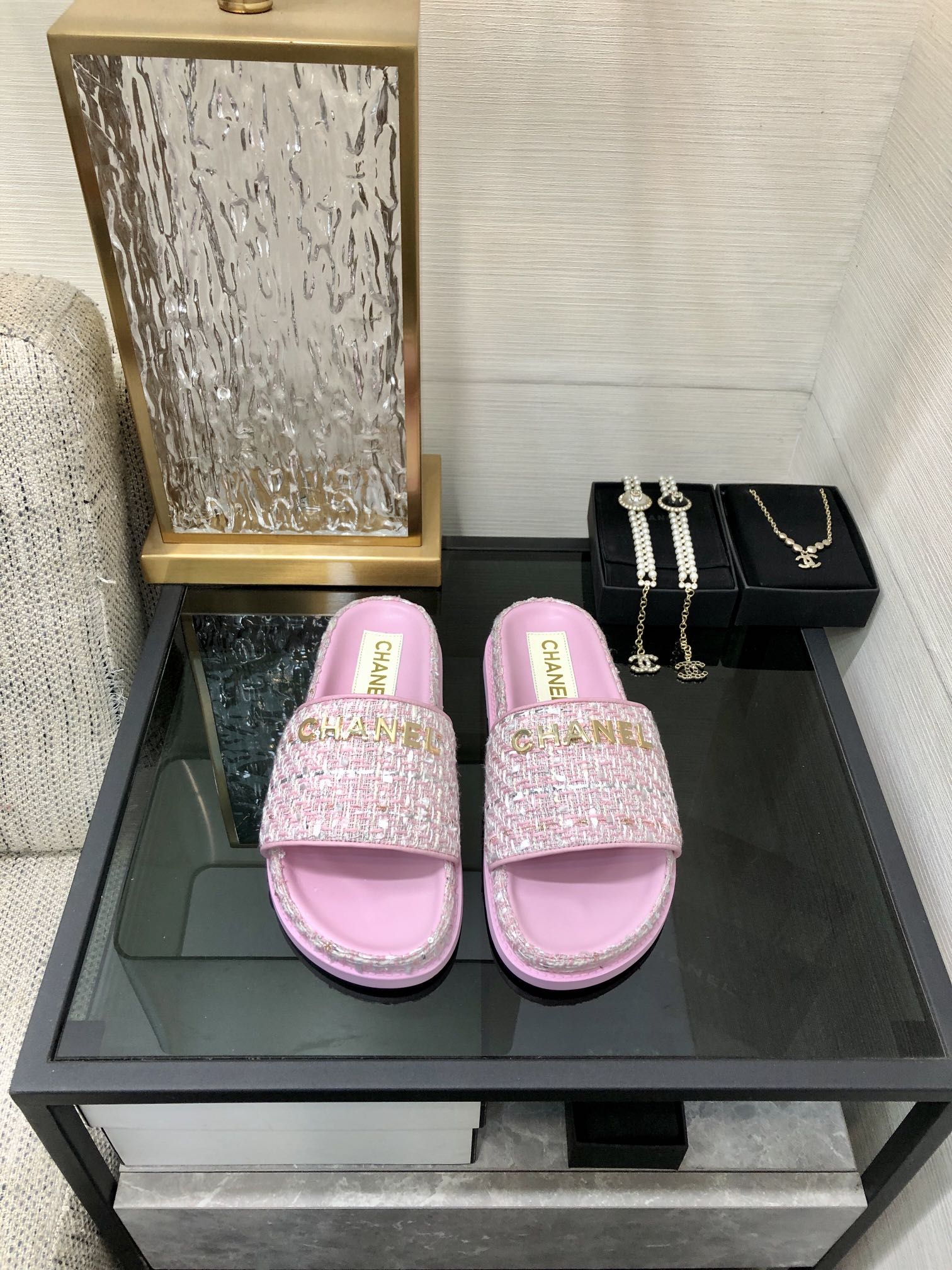 CHANEL 2022 early spring latest honey slippers fashion versatile series imported sheepskin cushioned feet