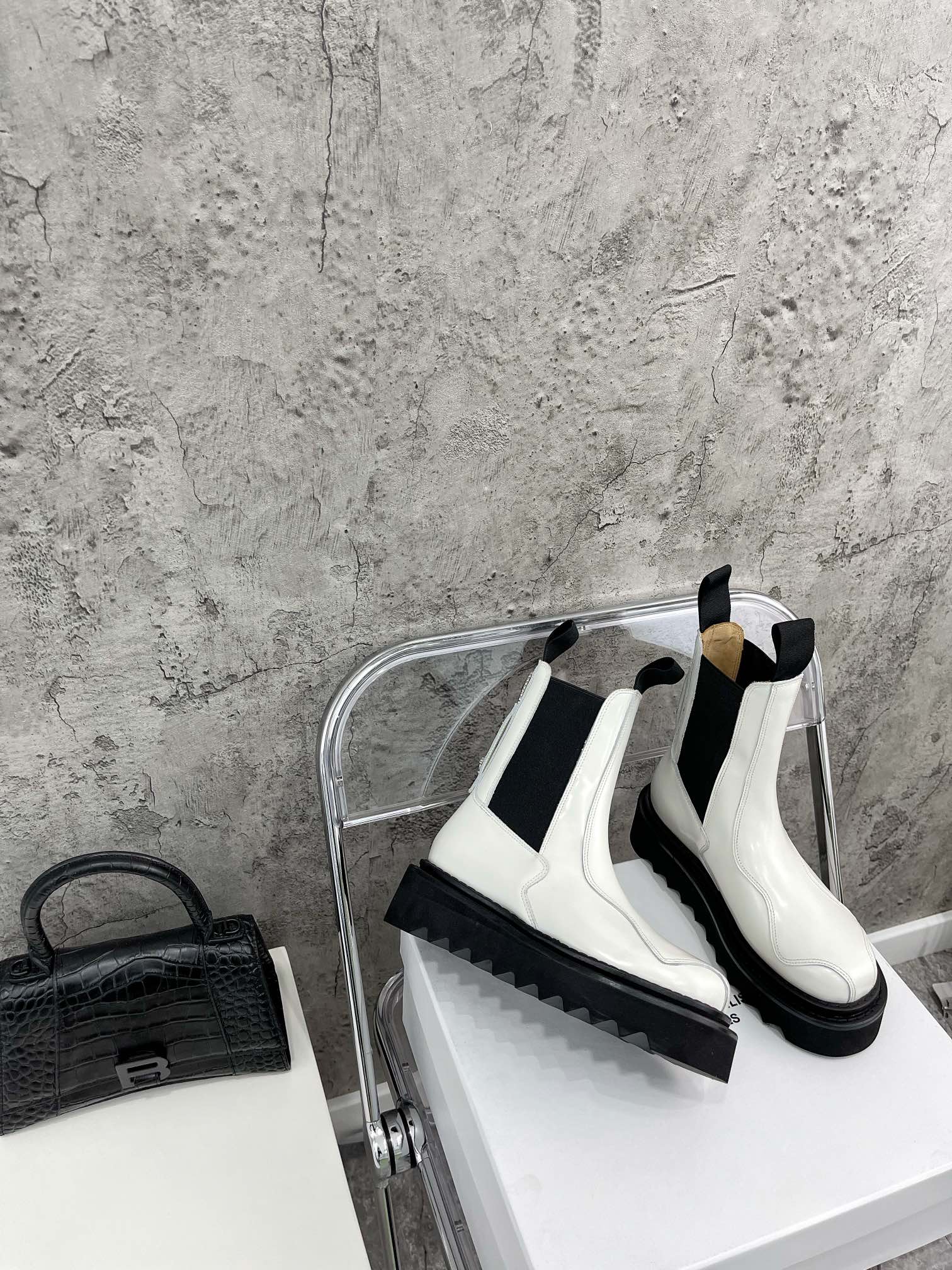 Toga Pulla | 𝟐𝟎𝟐𝟏/𝐒𝐒 𝐧𝐞𝐰 Toga Pulla2021/FW hot trend Chelsea mid-calf boots toga dark mid-calf boots