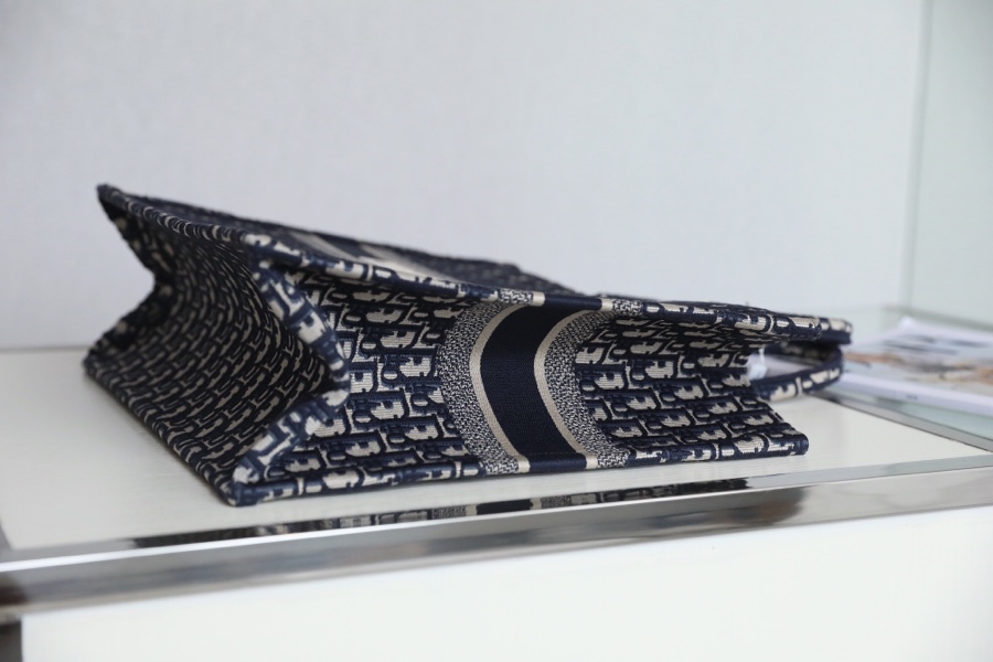 DIOR TOTE blue Oblique pattern