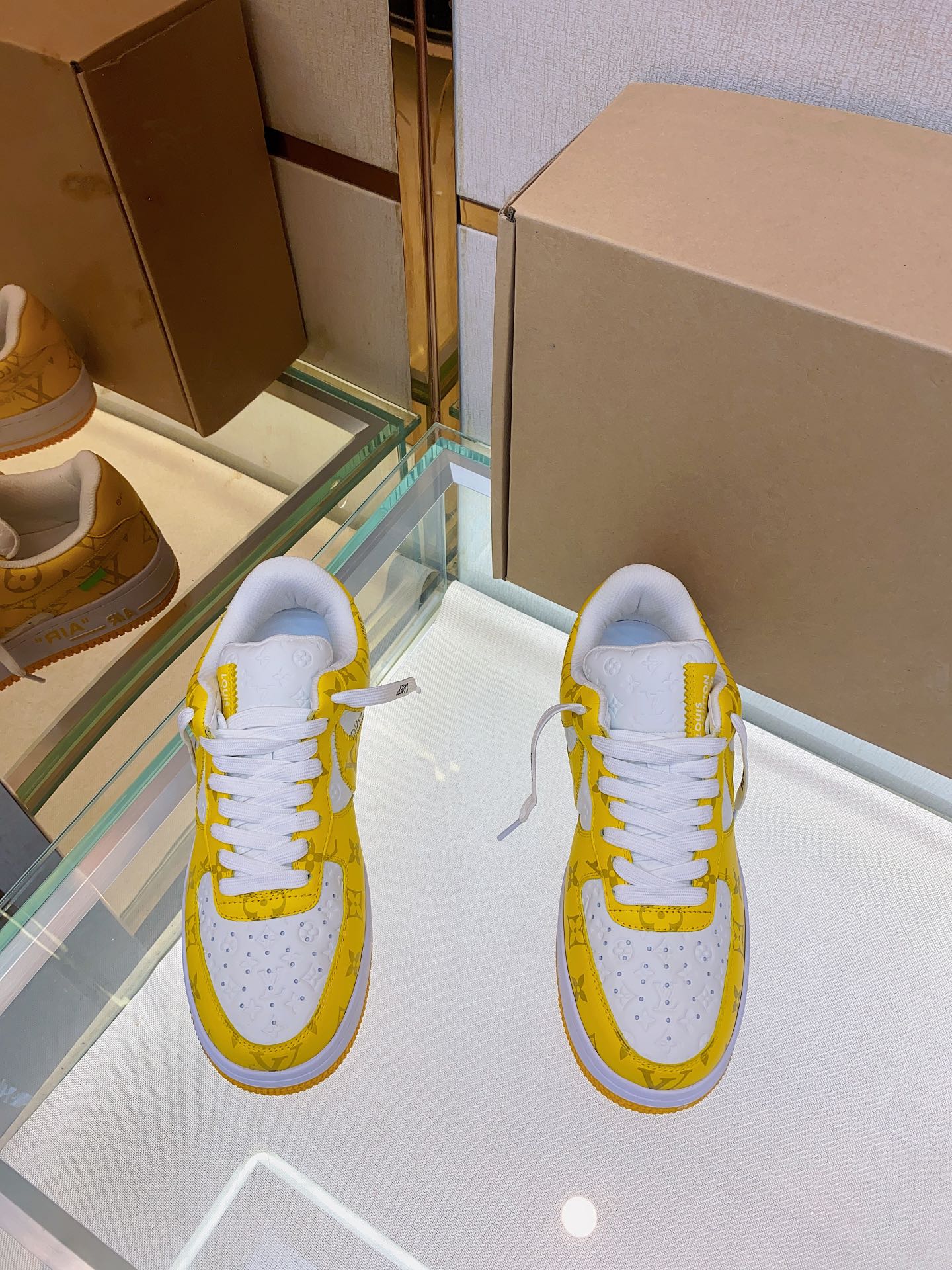 Louis Vuitton Nike joint 🆕Men's Abbesses sneakers