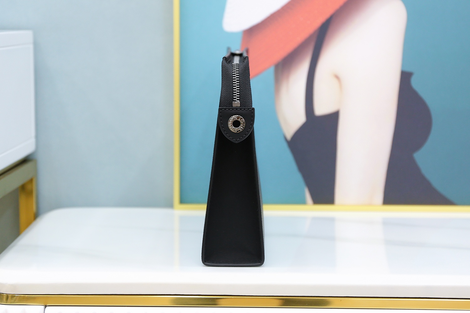 Louis Vuitton 𝙋𝙊𝘾𝙃𝙀𝙏𝙏𝙀 𝙑𝙊𝙔𝘼𝙂𝙀 French 🇫🇷 original leather M61692