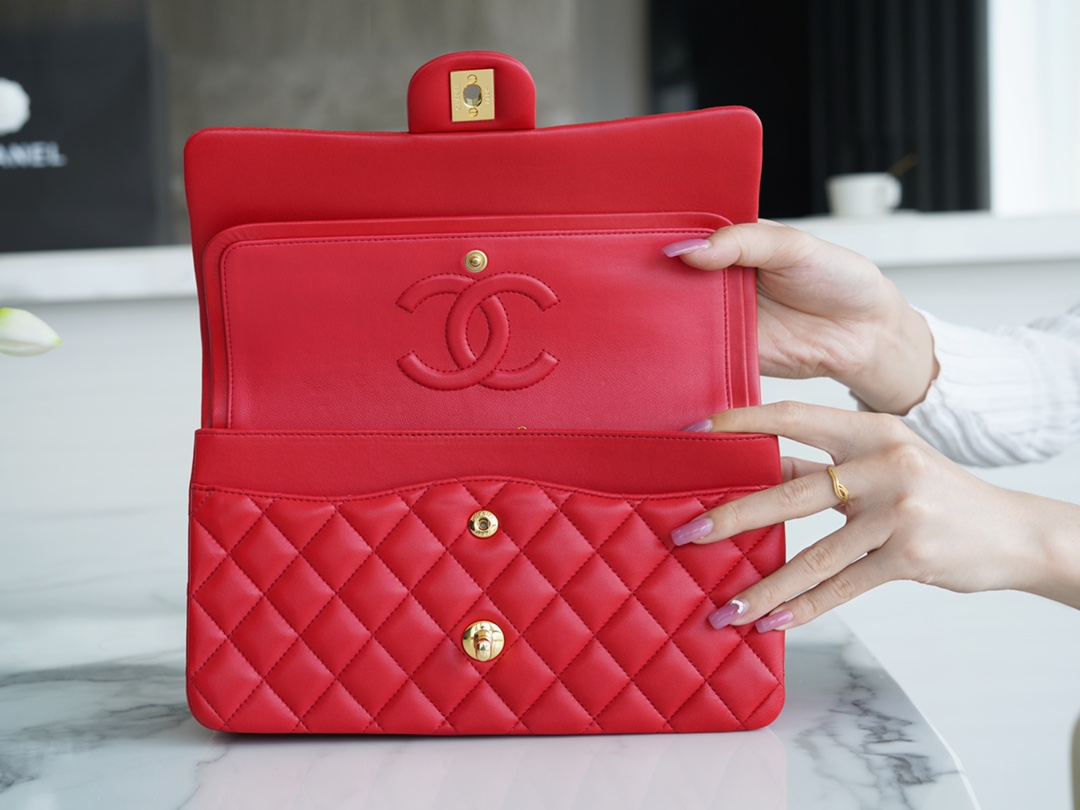 𝐂𝐇𝐀𝐍𝐄𝐋 Classic Flap Italy 🇮🇹 