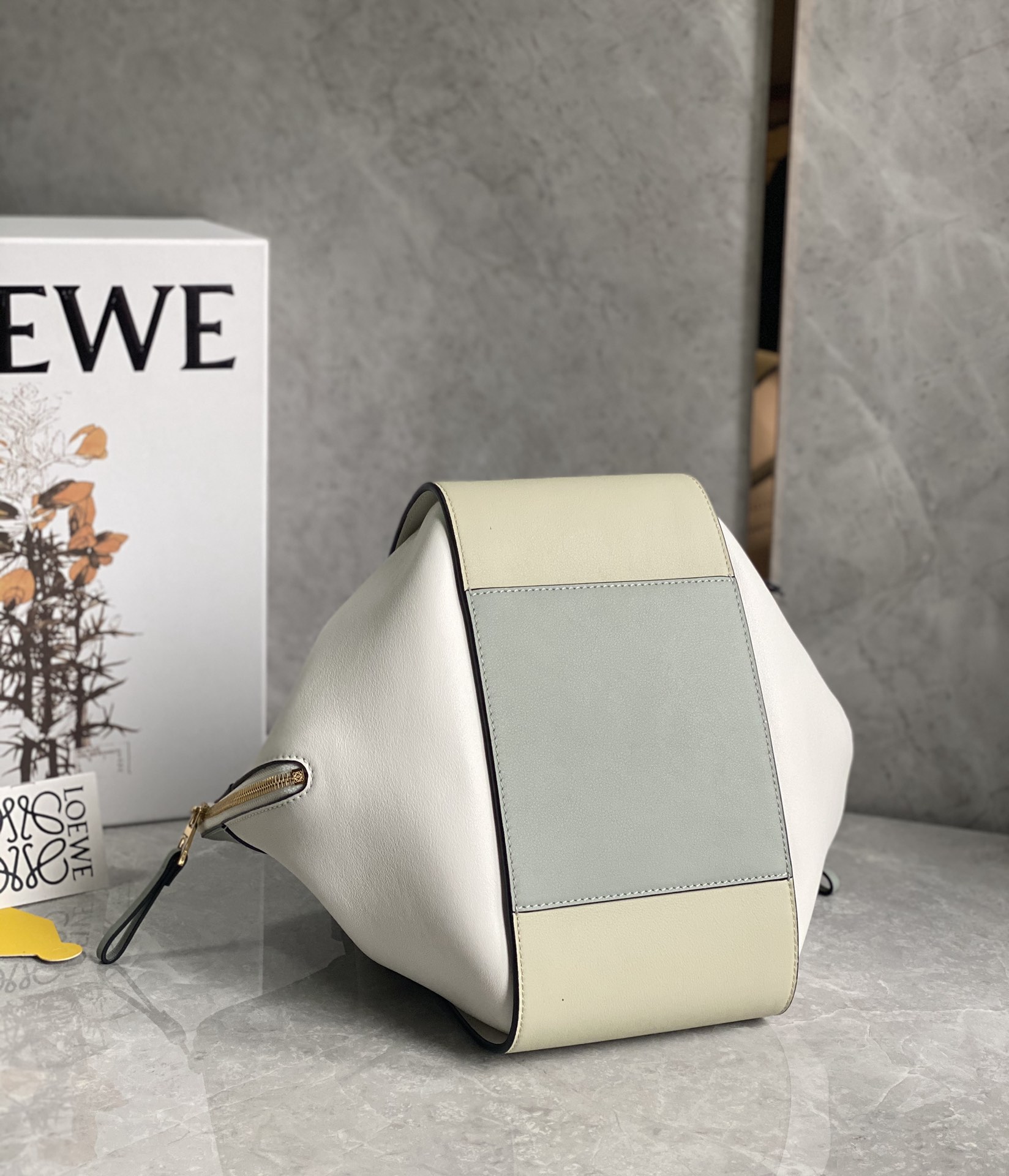 LOEWE   hammock bag