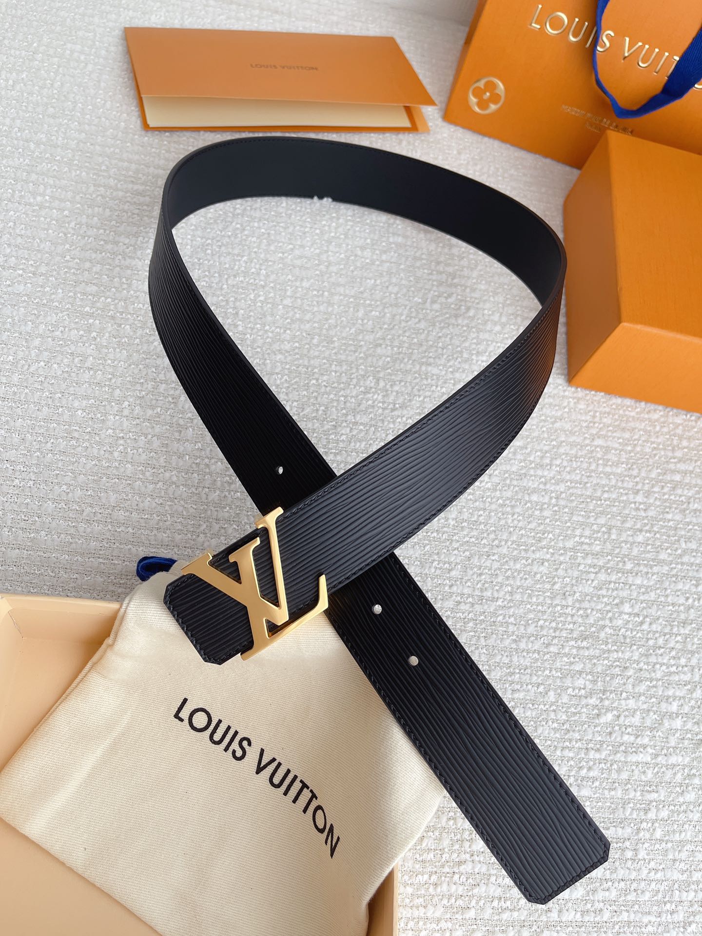 LOUIS VUITTO men's counter quality water ripple belt