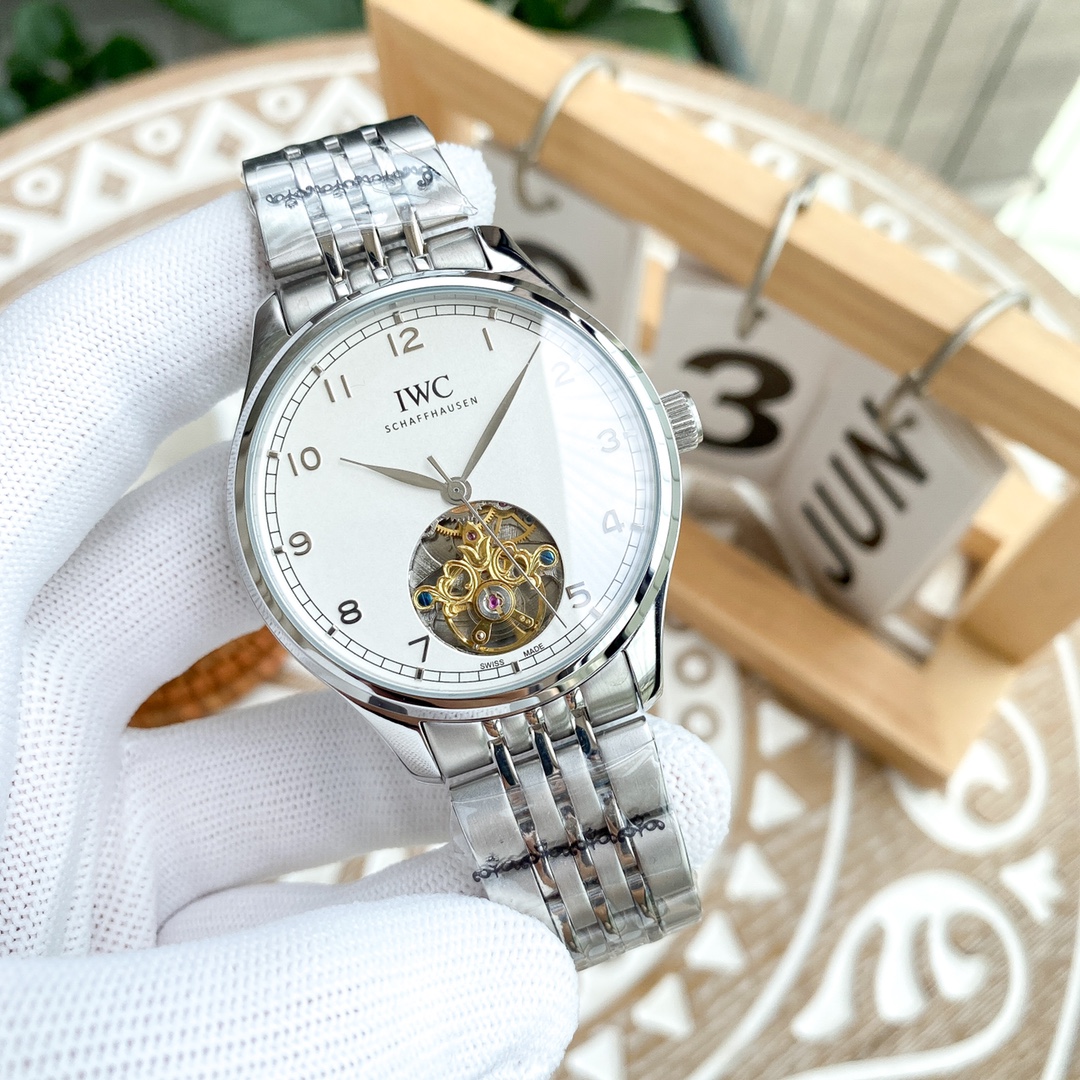 IWC- Fine men's watches Fully automatic mechanical movement, top 316 steel case and strap