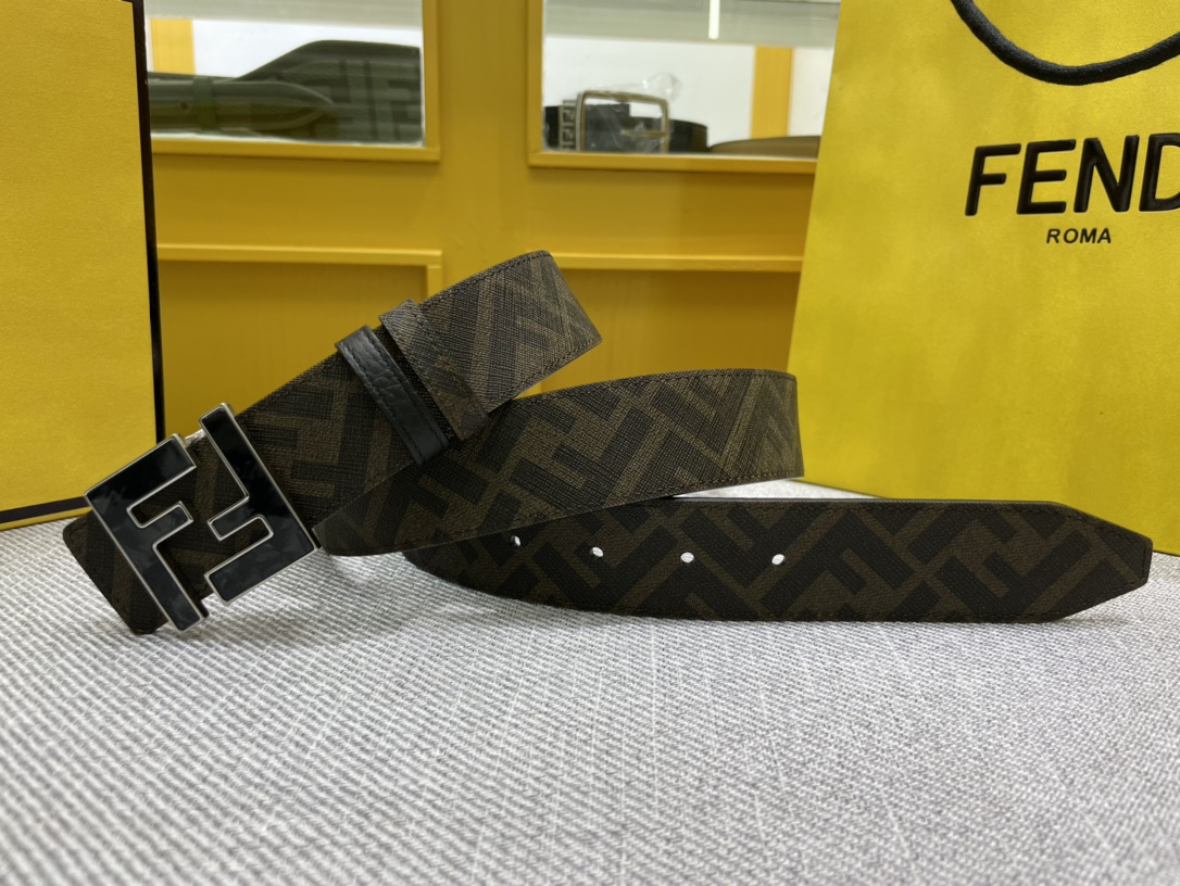 FENDI men's casual reversible belt