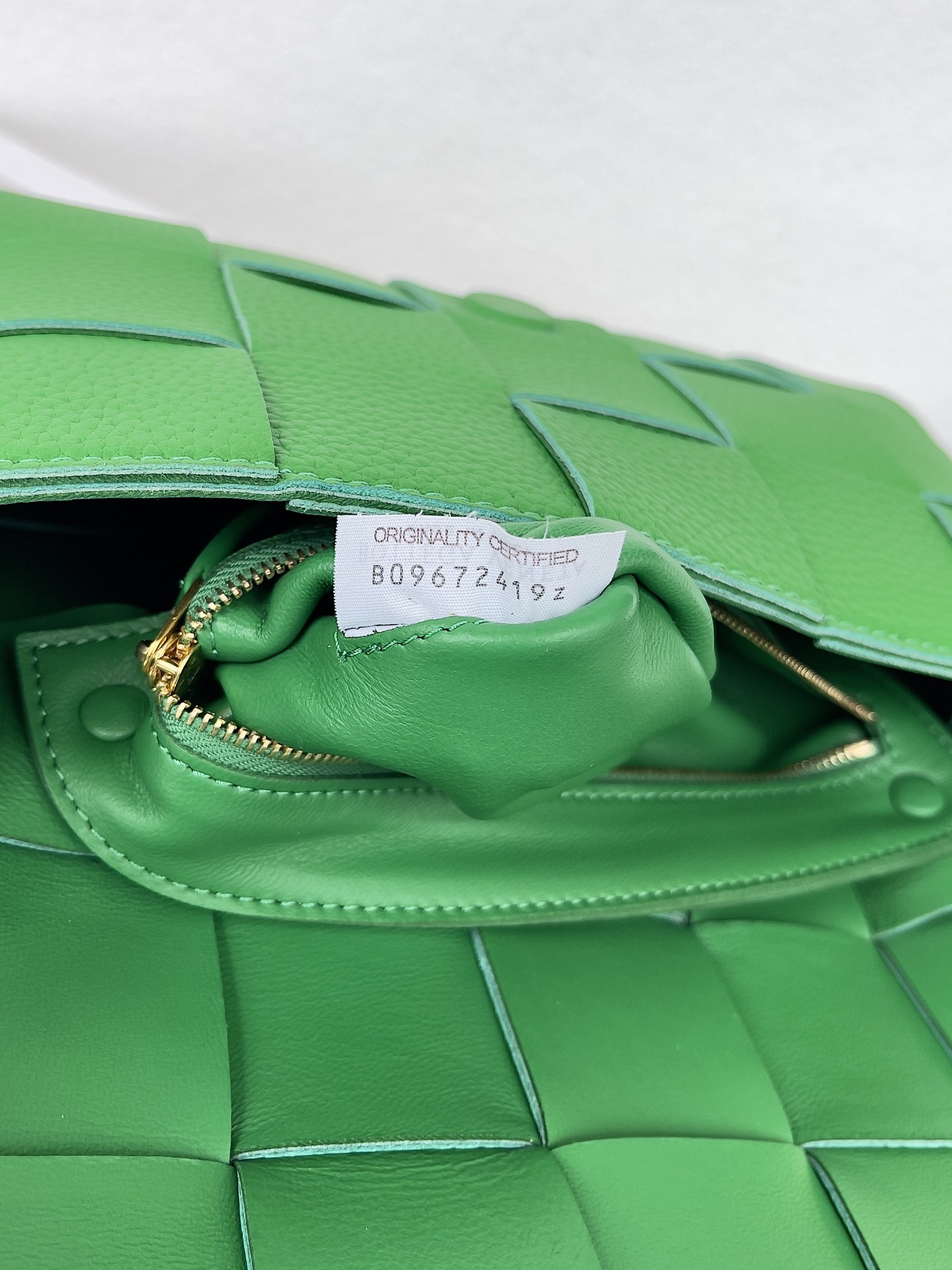 Bottega Veneta Cassette 5-panel lychee pattern Parrot Green #666870