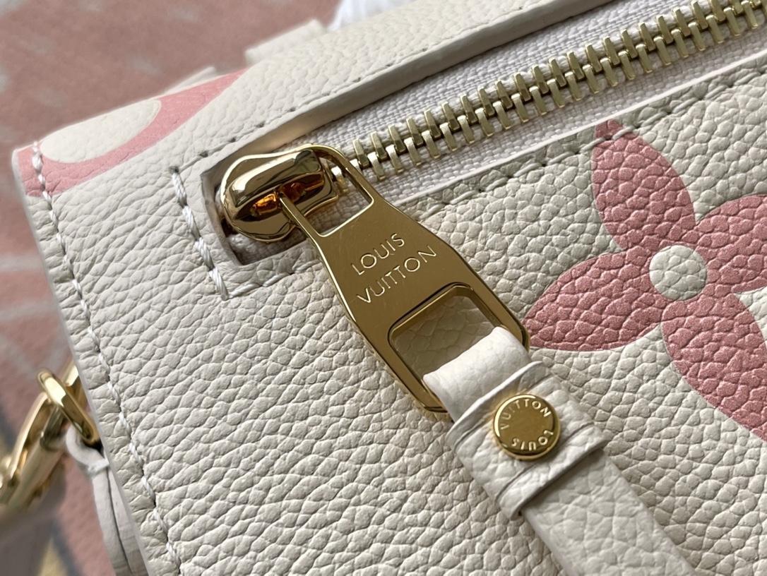 𝐋𝐎𝐔𝐈𝐒 𝐕𝐔𝐈𝐓𝐓𝐎𝐍   M45773