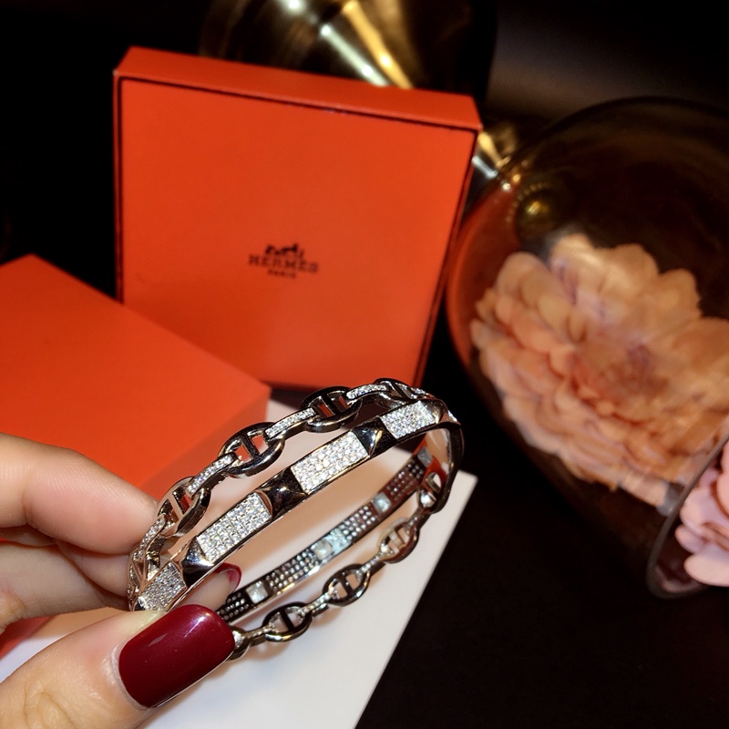 Hermes bracelet