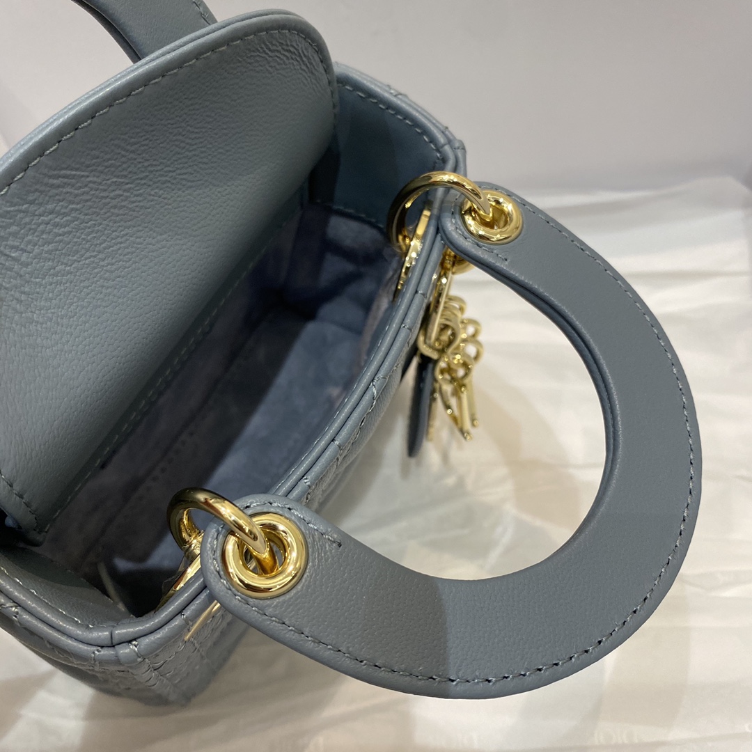 Dior Lady's new micro collection