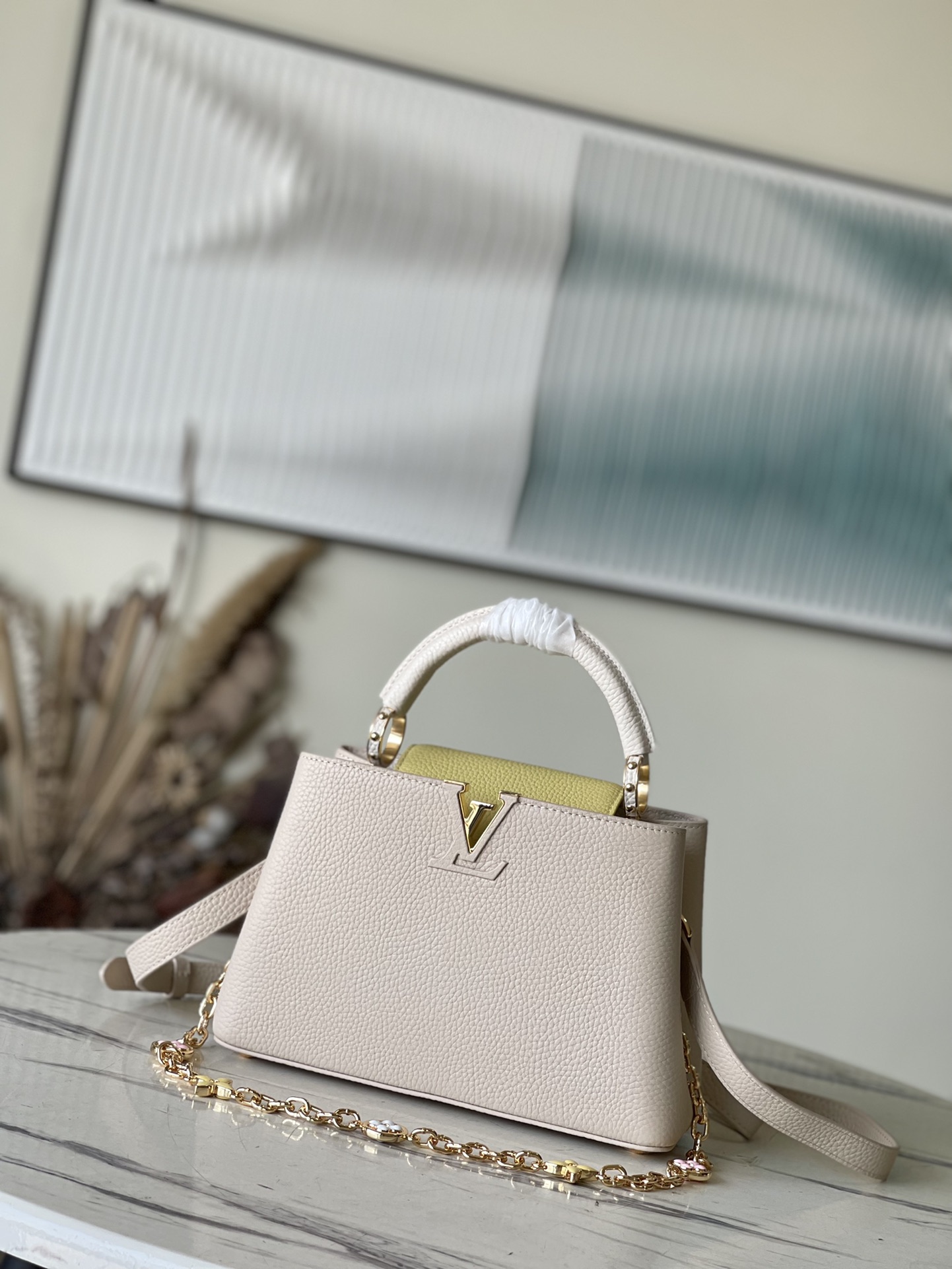 𝐋𝐎𝐔𝐈𝐒 𝐕𝐔𝐈𝐓𝐓𝐎𝐍 M20845 Yellow Colorblock Enamel Flower Chain