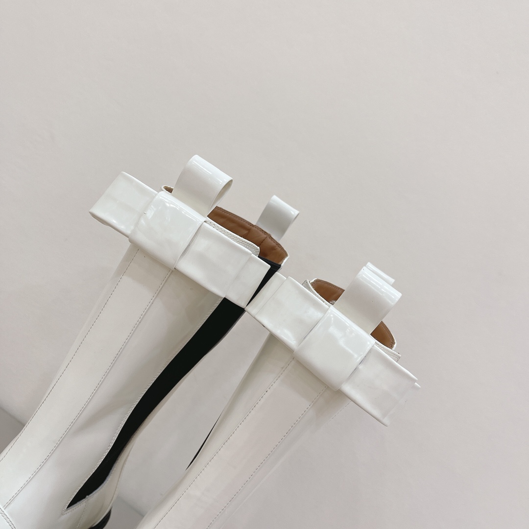 shushuton | 𝟐𝟎𝟐𝟏/𝐒𝐒 𝐧𝐞𝐰 2022 fall and winter runway show models, thick-soled square toe waterproof platform boots