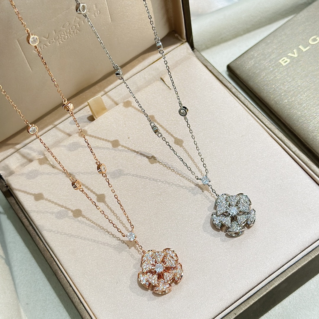 BVLGARI necklace