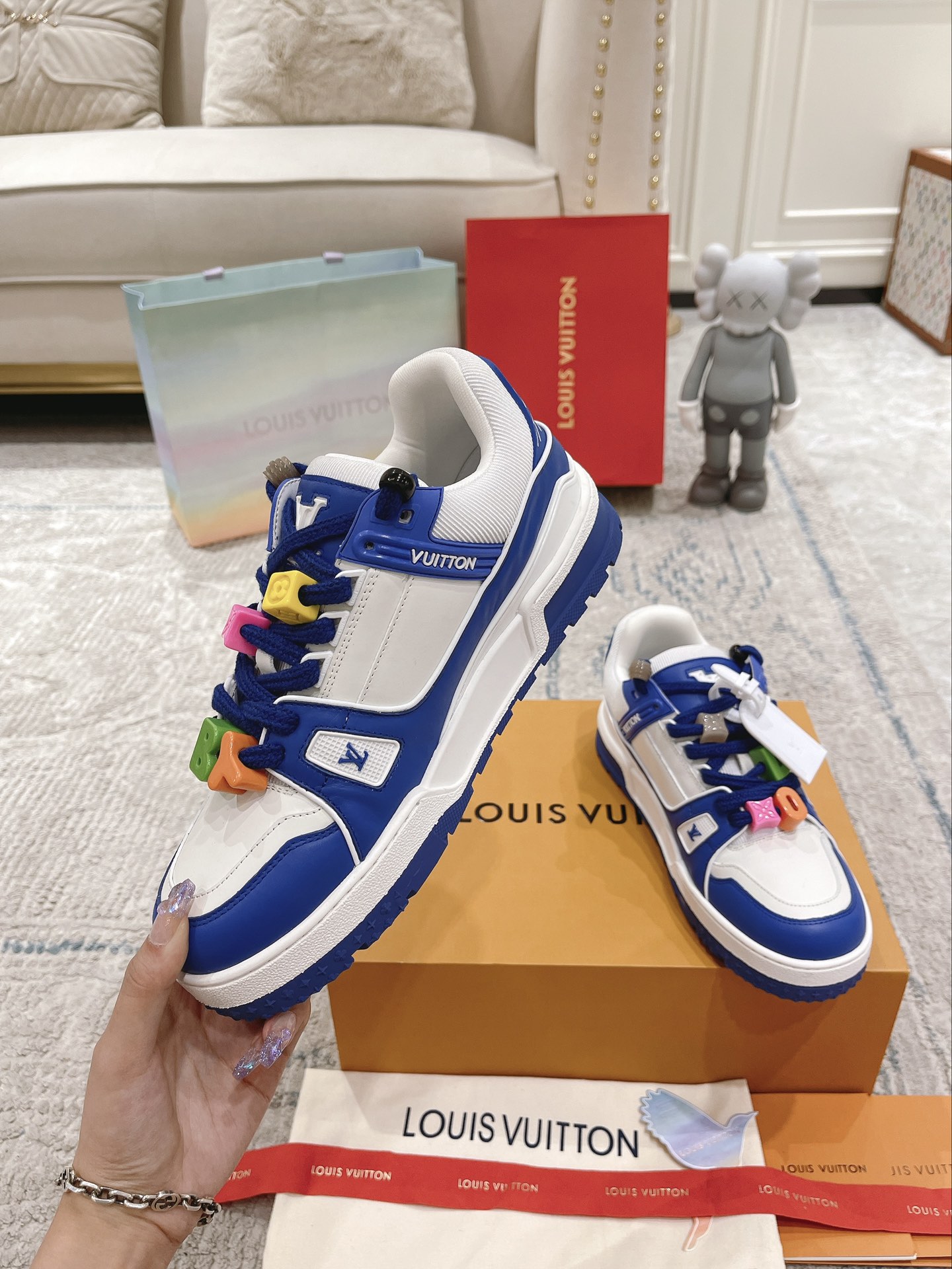 Louis Vuitton couple models DIY buckle sneakers sneakers