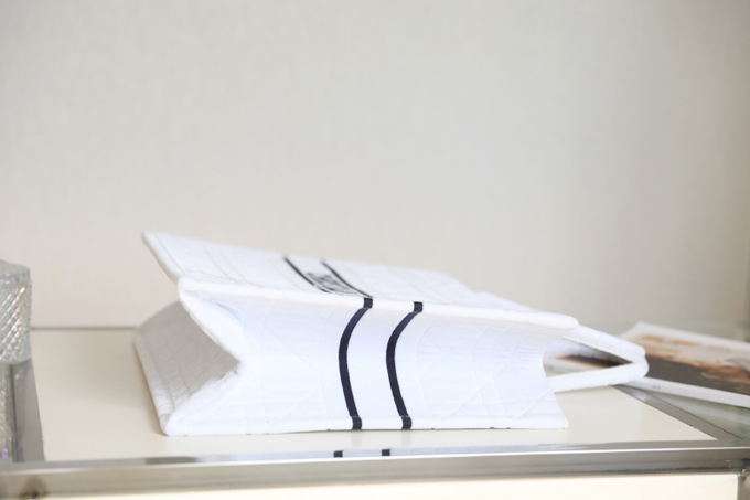 DIOR TOTE embroidered vine check white