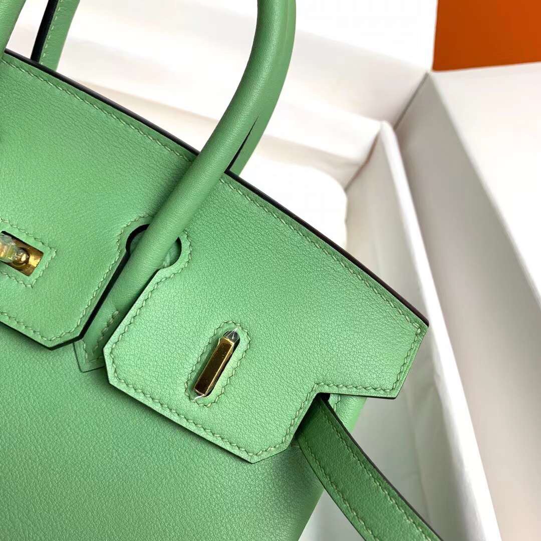Birkin 25cm 3I Vert Criquet Avocado green 🥑 Gold buckle with silver clasp Original swift calfskin Beeswax thread handmade