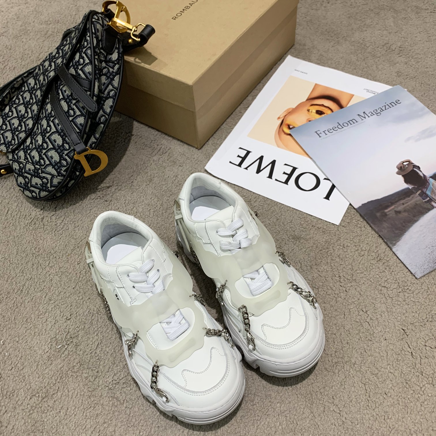 𝐑𝐨𝐫𝐧𝐧𝐢𝐢 ｜2020FW new sneakers upper with silk cowhide upper Sheepskin lining