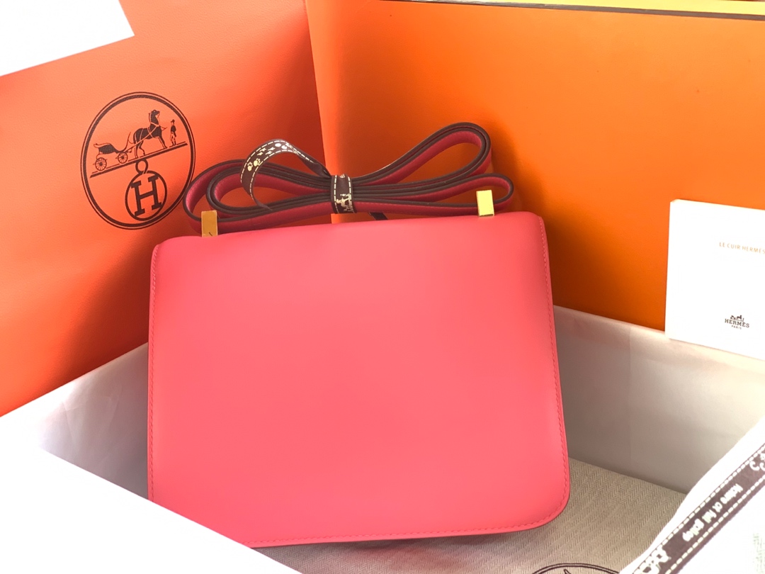 Constance23cm lipstick powder silver buckle swift leather