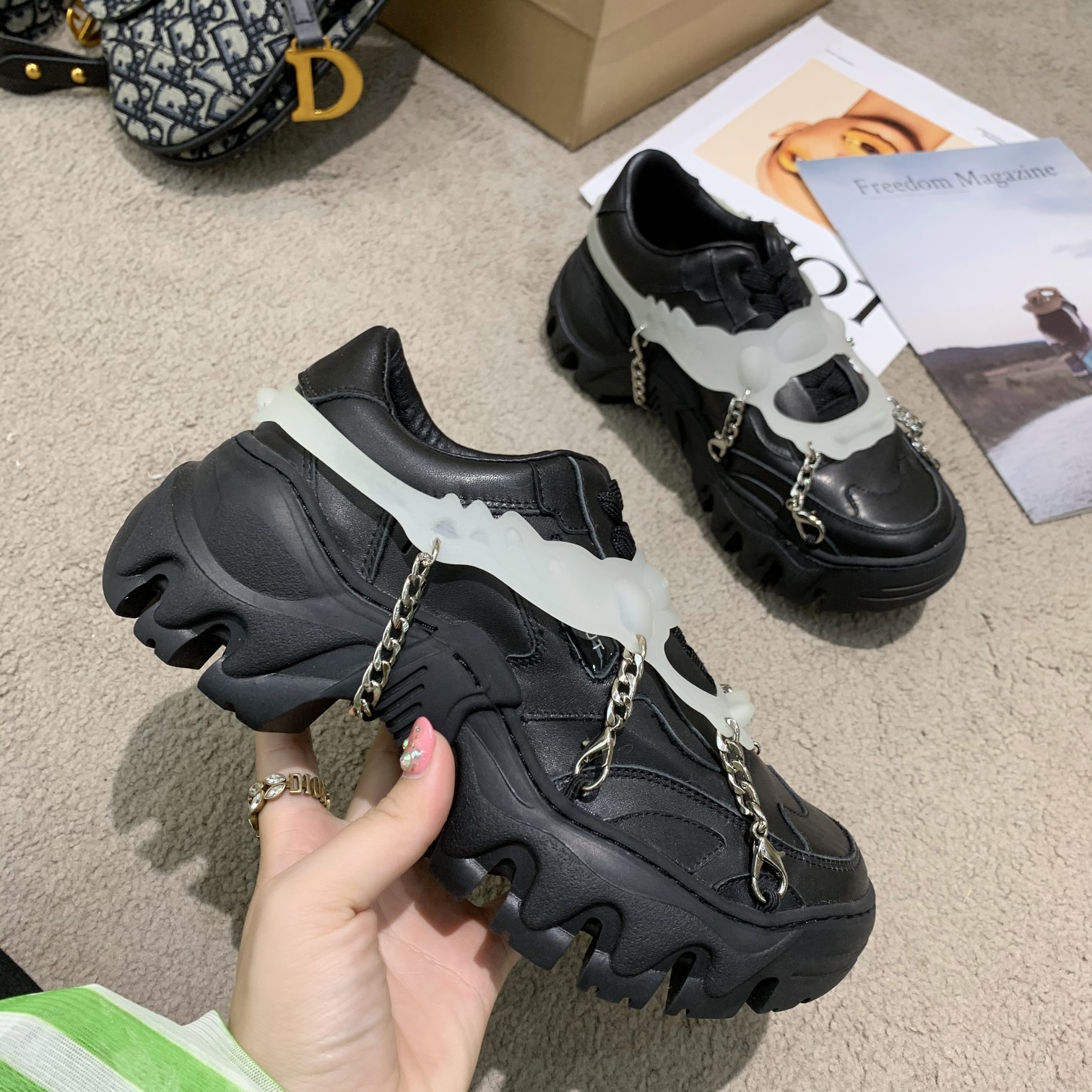 𝐑𝐨𝐫𝐧𝐧𝐢𝐢 ｜2020FW new sneakers upper with silk cowhide upper Sheepskin lining