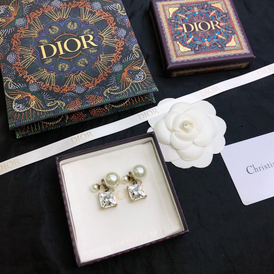 Dior stud earrings