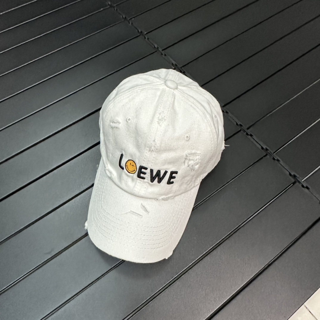 Loewe 23 Spring/Summer Canvas Cotton Baseball Cap Printed Letters