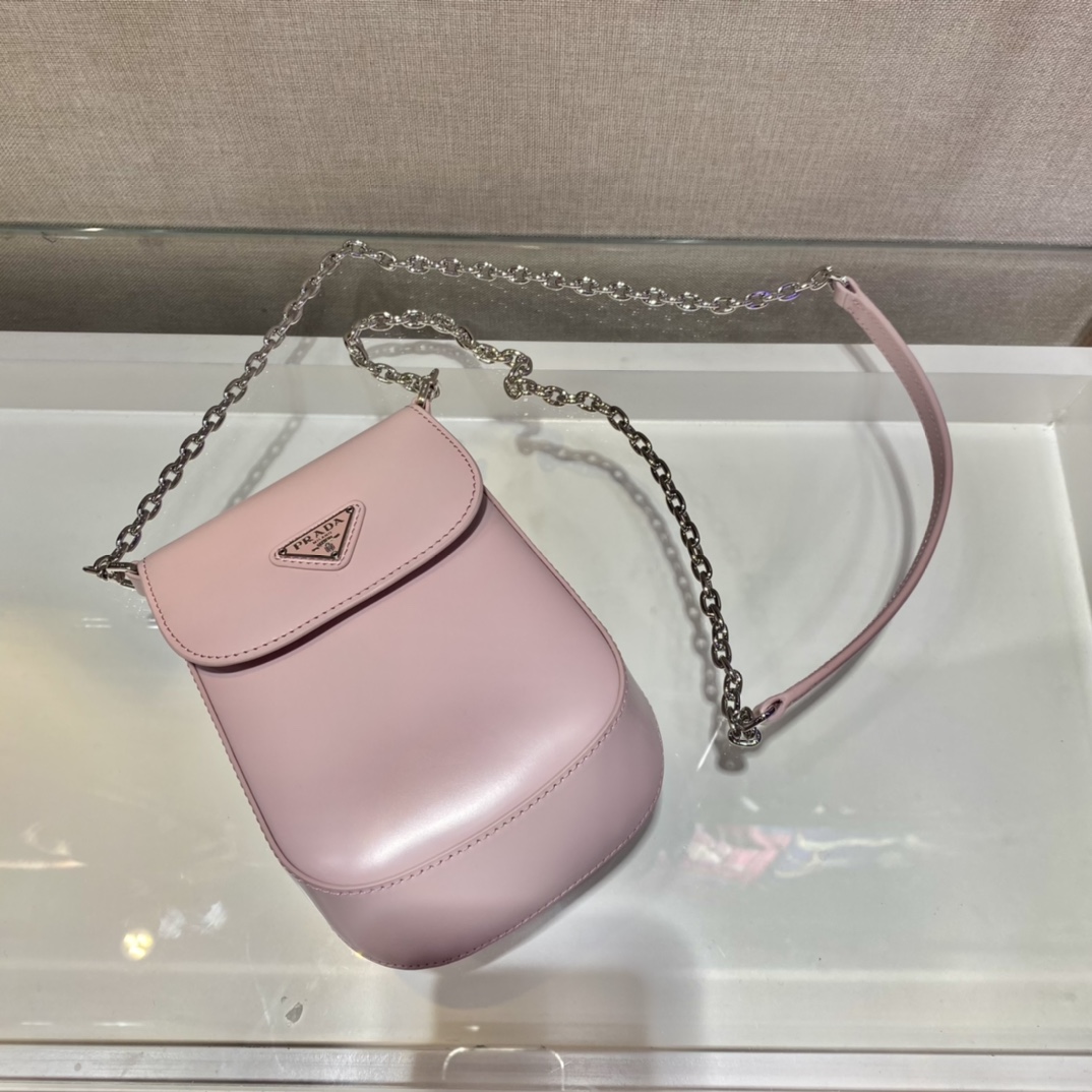 𝐏𝐑𝐀𝐃𝐀  New mobile phone bag 1BH185