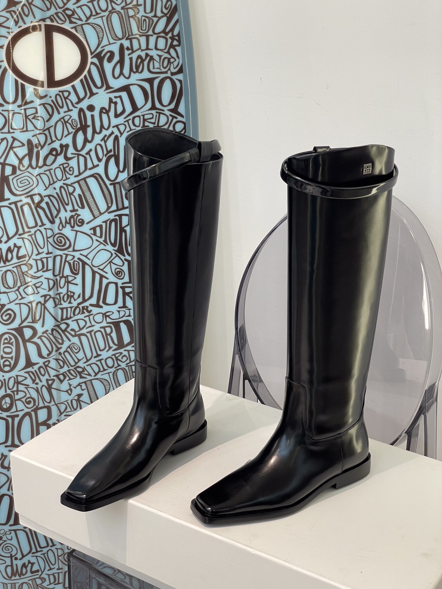 Toteme | 𝟐𝟎𝟐𝟏/𝐒𝐒 𝐧𝐞𝐰 niche designer Brand Toteme horse boots Original imported Italian A grade leather outsole