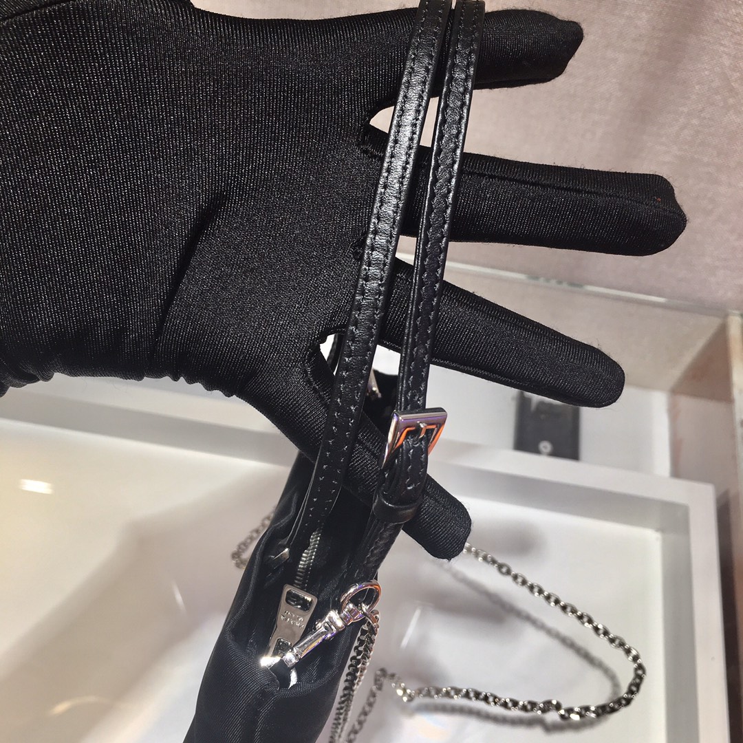 𝐏𝐑𝐀𝐃𝐀 Lightning Rhinestone Hand Carry