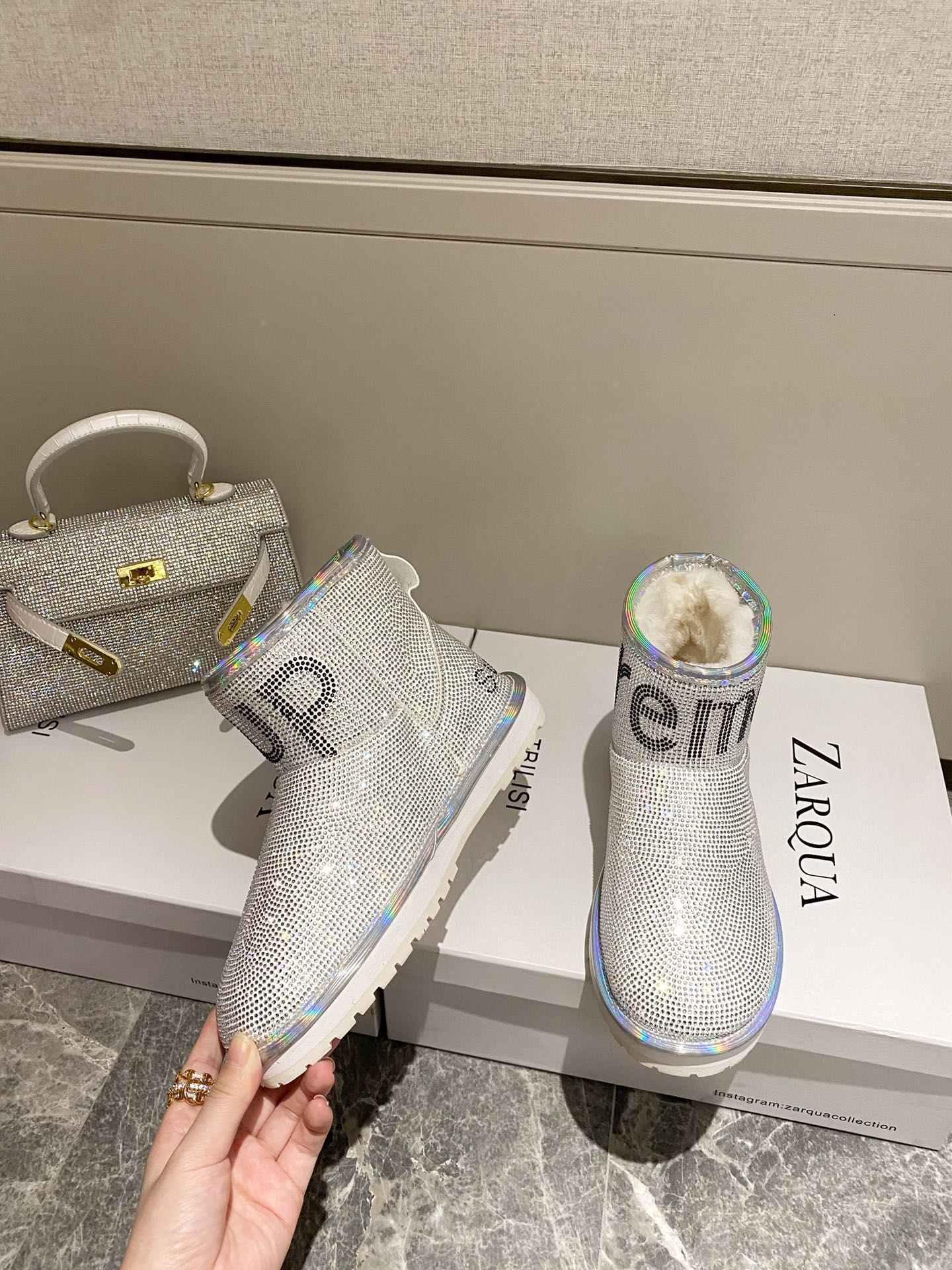 supermen & Louis Vuitton LV cooperation models full of diamonds snow shoes on the new lining pure wool super warm