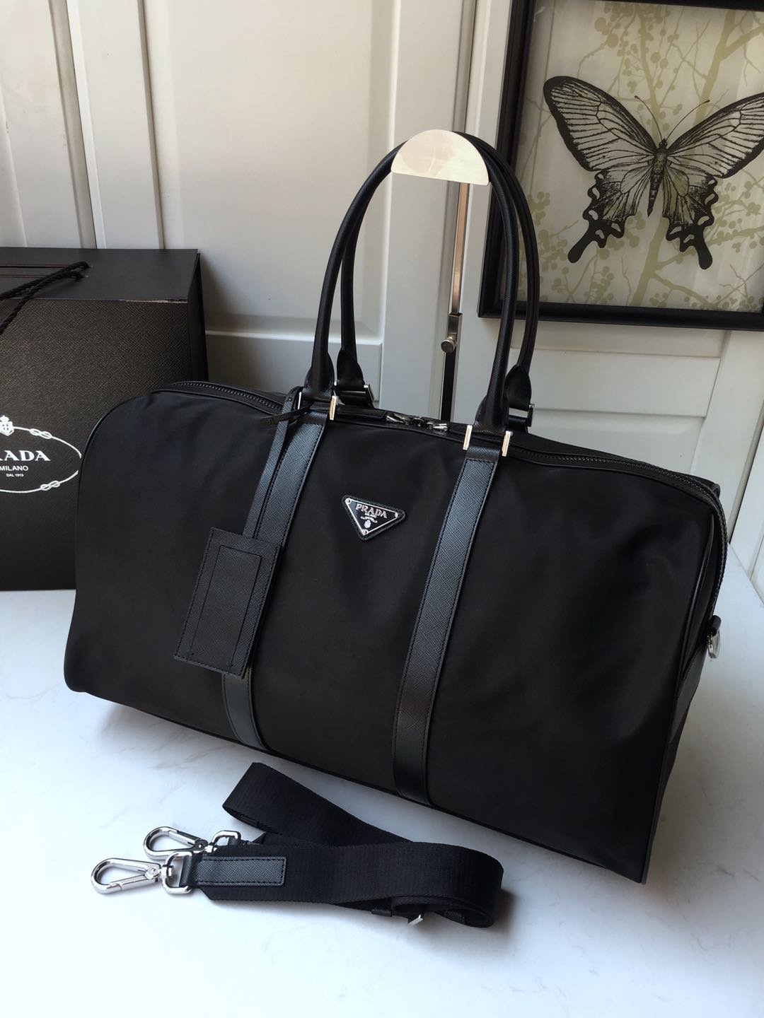 𝐏𝐑𝐀𝐃𝐀 Classic travel bag 1V19S