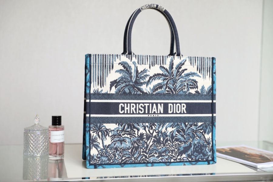 DIOR TOTE Blue Coconut Tree