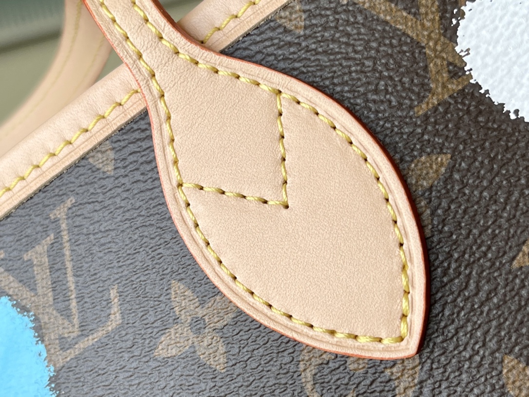 𝐋𝐎𝐔𝐈𝐒 𝐕𝐔𝐈𝐓𝐓𝐎𝐍  M46381