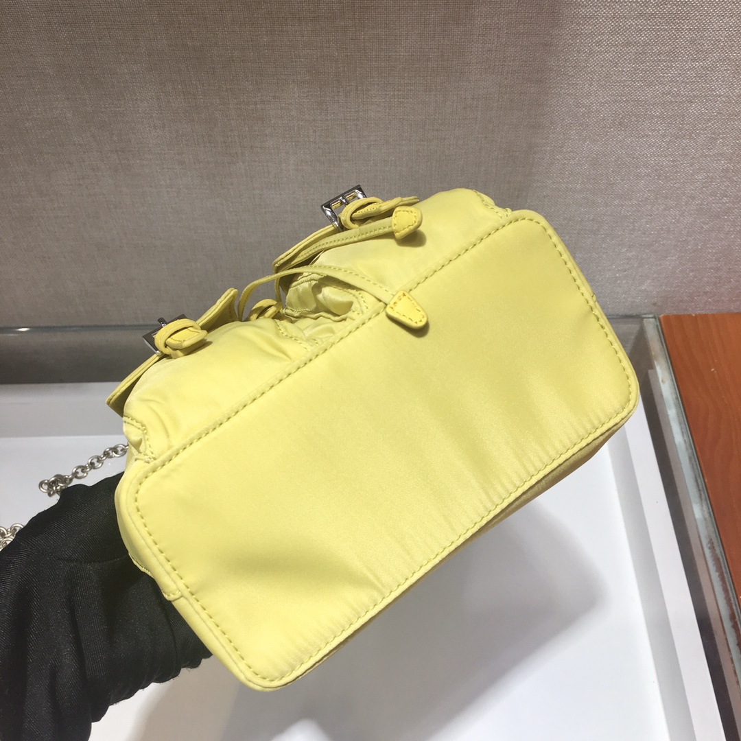 𝐏𝐑𝐀𝐃𝐀 Mini crossbody small backpack