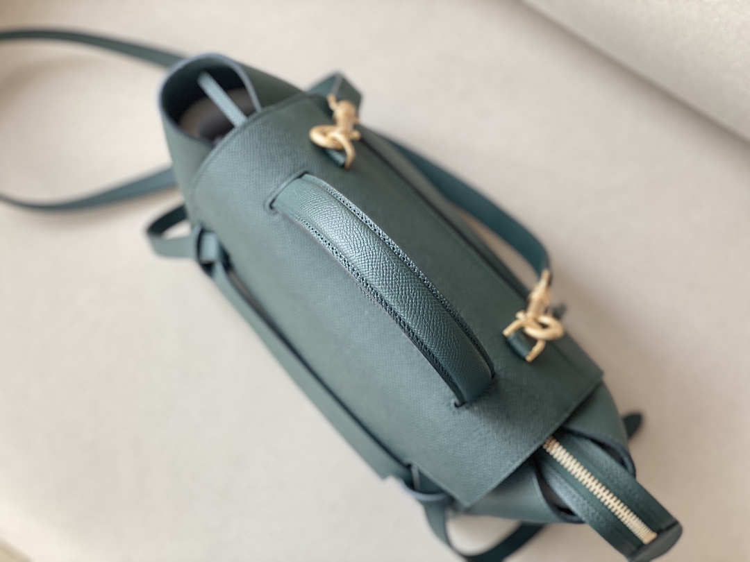 𝐂𝐞𝐥𝐢𝐧𝐞 BELT MICRO BAG in grained calfskin