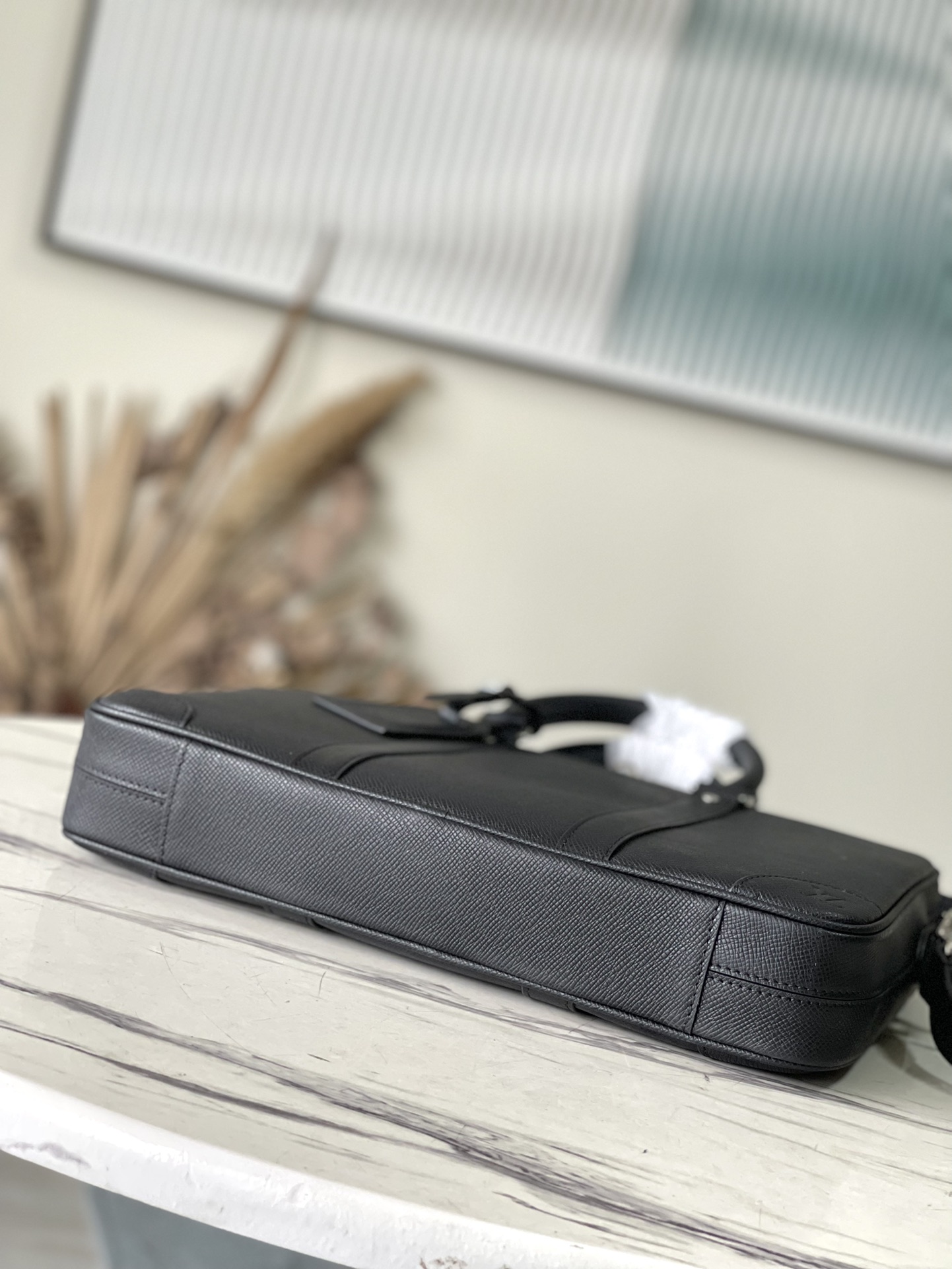 𝐋𝐎𝐔𝐈𝐒 𝐕𝐔𝐈𝐓𝐓𝐎𝐍 M30925 cross pattern This Voyage