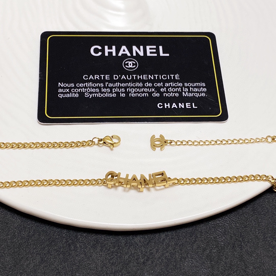 CHANEL🇫🇷Xiaoxiang letter latest double C necklace