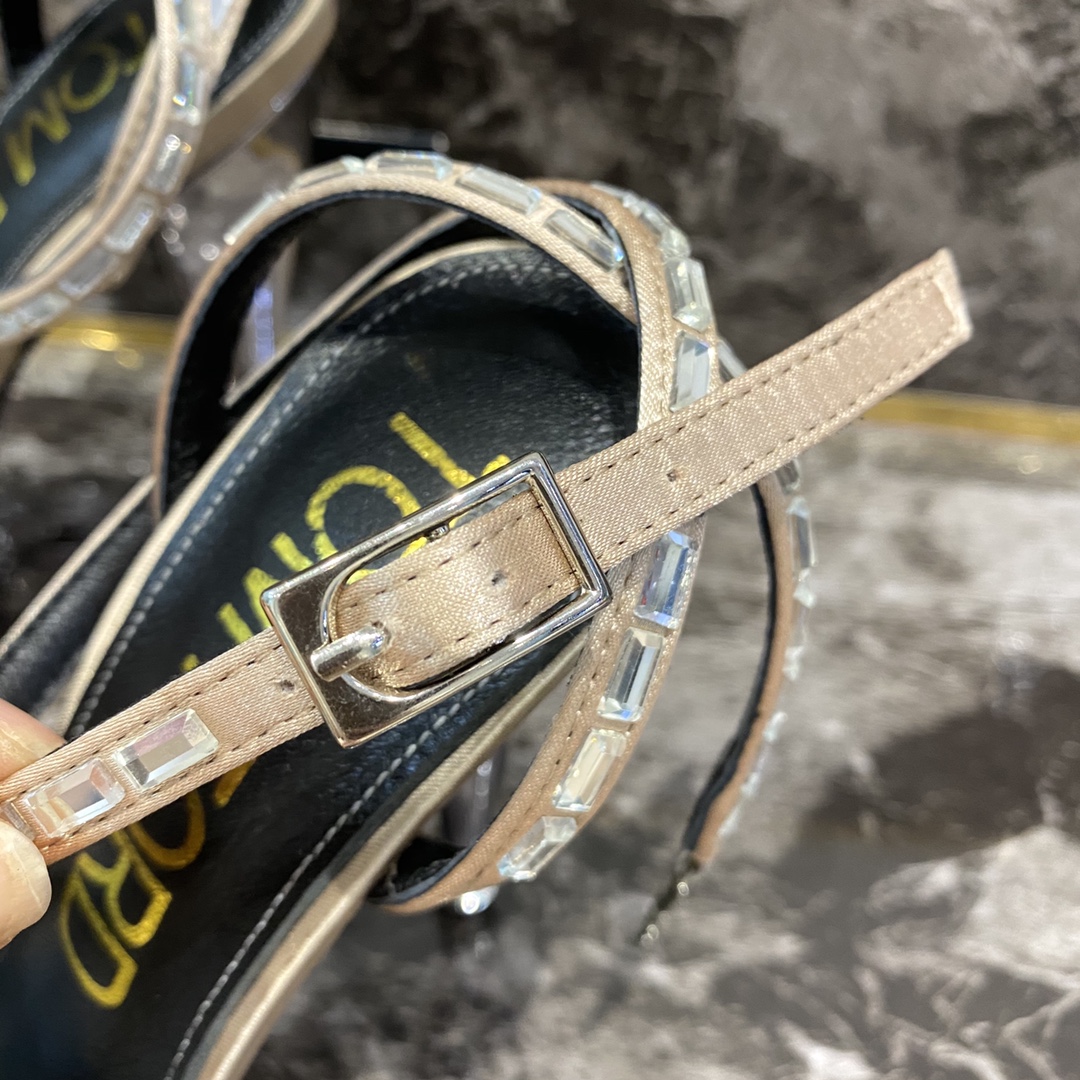 TOM FORD Spring/Summer 2020 counter main new products, pointed toe a word straps back hollow high heel sandals