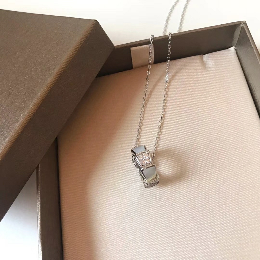 BVLGARI  necklace