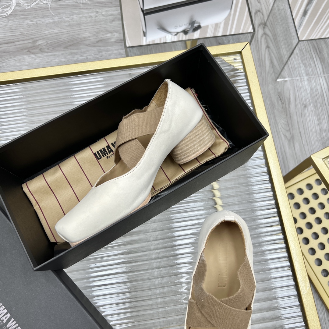 𝐔𝐌𝐀 𝐖𝐀𝐍𝐆｜𝟐𝟎𝟐𝟑/𝐒𝐒 𝐧𝐞𝐰  UMA WANG classic models retro do old ballet shoes