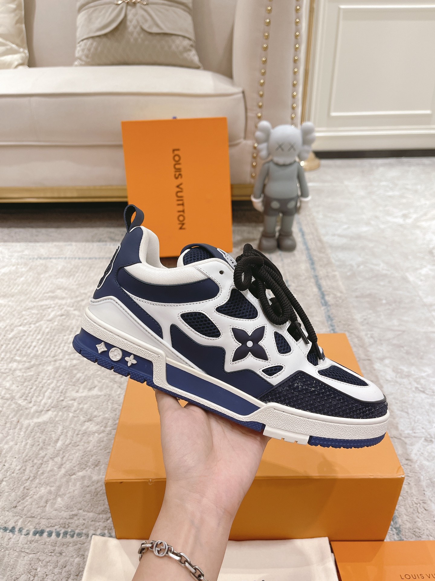 Louis Vuitton couple models DIY buckle sneakers sneakers